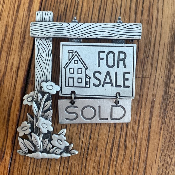 Vintage Real Estate Pins (2) - Picture 3 of 5